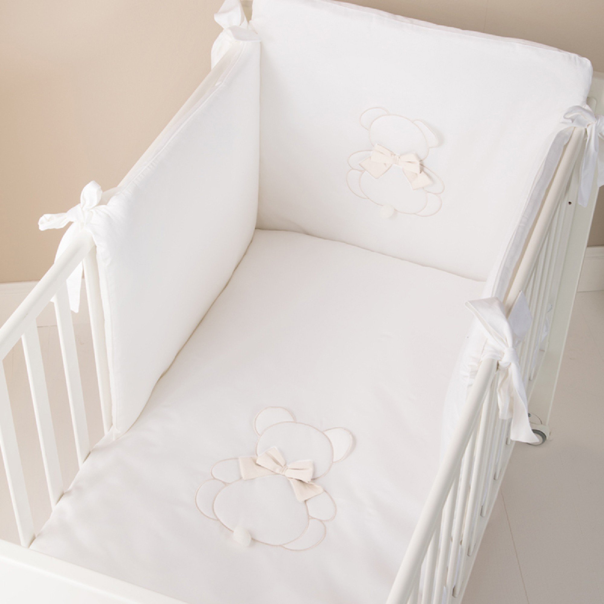 Fiocco Bed Duvet Set In White - 4 Pieces